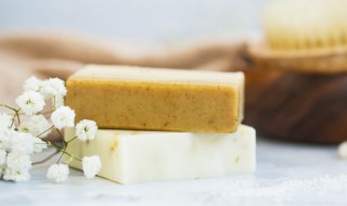 桑蚕丝可以用肥皂洗吗 桑蚕丝能用肥皂洗吗