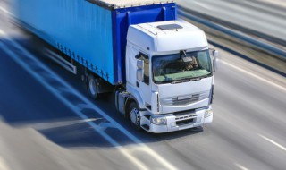 考驾照穿什么鞋最好 驾照考试穿什么鞋比较好