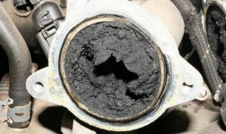积碳对汽车的危害有哪些 汽车发动机积碳有哪些危害