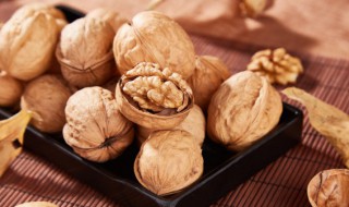 核桃榨汁有哪些搭配越多越好（核桃搭配什么榨汁好）