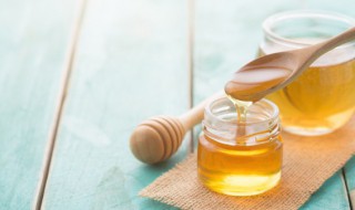 晚上喝蜂蜜水能减肥吗（每天晚上喝蜂蜜水能减肥吗）