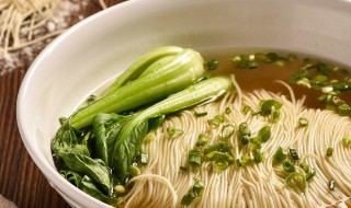 没煮熟的面条吃了会怎样 吃没煮熟的面条会怎么样