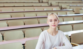 红旗三个腾打一成语（三个腾一个旗打一成语）