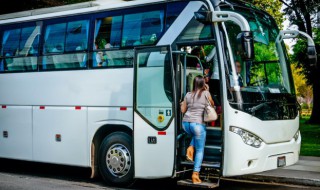 怎么考b2驾驶证（怎么考b2驾驶证的条件）