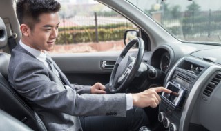 驾驶证没过一年上高速怎么处罚 驾照没过一年上高速怎么处罚