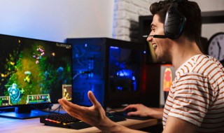 吃鸡战场什么时候变成和平精英的（吃鸡战场什么时候变成和平精英的了）