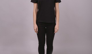 黑色裤子配什么颜色的衬衫 黑色裤子配什么颜色的衬衫好看