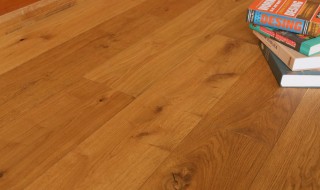 木蜡油地板味道是什么 地板蜡有味道