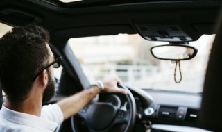 新车首次保养多少公里合适 新车首次保养多少公里最佳