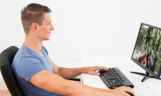 三国游戏怎么布阵（可以排兵布阵的三国游戏）