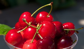 车厘子吃不完怎么保存（车厘子买回家没吃完怎么保存）