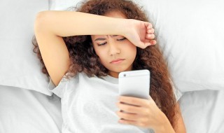 总是梦见初恋男友怎么回事（总是梦见初恋男友怎么回事醒来就很想他）