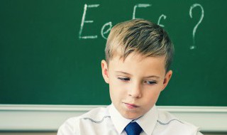 男孩取名锦轩代表什么意思（男孩取名锦轩的寓意）