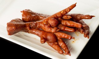 梅州盐焗凤爪怎么做 梅县盐焗鸡爪怎么做好吃