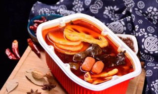 自嗨锅水放多了溢出到火锅里怎么办（自嗨锅水放多了溢出到火锅里吃了）