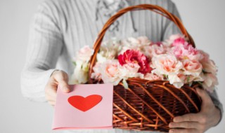 万圣节送女朋友什么礼物好 万圣节送女朋友什么礼物好呢