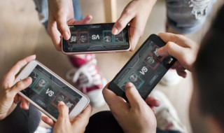 最新两个字游戏情侣名（2个字情侣游戏名）