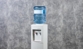 饮水机怎么安装水桶（饮水机怎么安装水桶 使用教程）