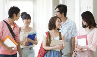 带火字旁的女孩名字有多少（带火字旁的女孩的名字）