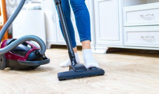 强化木地板保养有什么技巧（强化地板的保养方法）