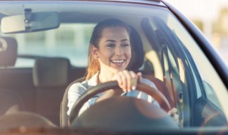 名片掉车窗里怎么办 名片掉车窗里面怎么办