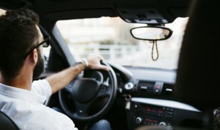 夏天空调开内循环还是外循环（车内夏天空调开内循环还是外循环）