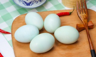 快速简便的腌咸鸭蛋方法你会不会 怎样腌制咸鸭蛋的最简单方法