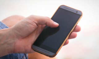 手机屏幕出现的红色怎么办 手机屏幕出现红色怎么回事