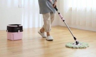 地板怎么拖干净又亮（宾馆地板怎么拖干净又亮）