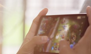 王者荣耀怎么关闭荣耀称号 王者荣耀怎么关闭荣耀称号牌子