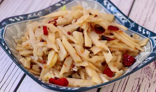 正宗凉拌莲藕丝的做法 藕丝凉拌做法大全家常菜