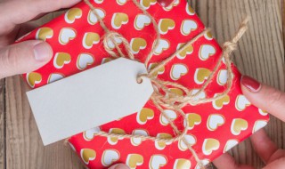 水晶婚送老婆什么礼物 水晶婚送什么礼物给老婆呢