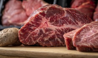牛胸腩肉是哪个部位（牛胸肉是牛腩吗）