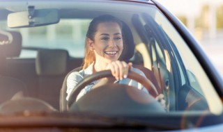 燃油宝多久加一次（保时捷燃油宝多久加一次）