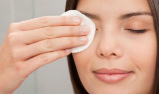 化妆扑的正确使用方法（怎样清洗化妆扑）