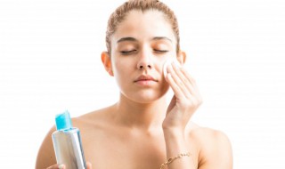 活肤水的正确使用方法（保湿爽肤水怎么用）