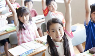 伟大的伟组词(伟大的伟组词和拼音)