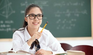 军加偏旁组词 军加偏旁组词是什么字啊