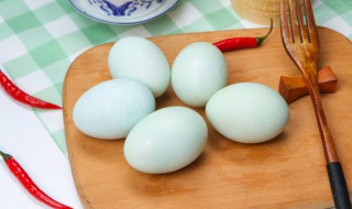 生咸鸭蛋蛋白怎么吃（咸鸭蛋蛋白的吃法）