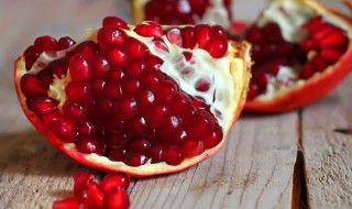 石榴皮煮水煮多久 石榴皮煮水要煮多久
