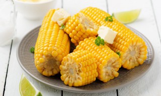 微波炉烤玉米的做法 烤玉米的做法 微波炉
