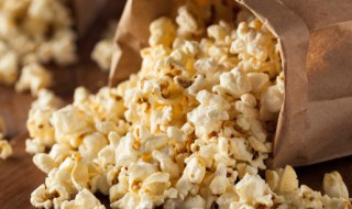 微波炉做爆米花的做法 微波炉做爆米花的做法视频