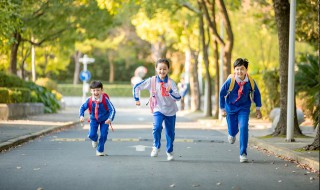 捞的拼音和组词 擦的拼音和组词