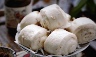 馒头蒸出来硬邦邦的怎么回事 老面馒头蒸出来硬邦邦的怎么回事