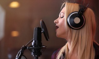 送什么歌给女朋友的 给女朋友送一首歌