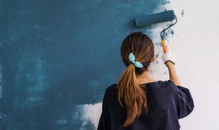 外墙涂料怎么清洗 防盗门上的外墙涂料怎么清洗