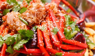 买的死螃蟹怎么保存（买回来的螃蟹死了可以放冰箱吗）