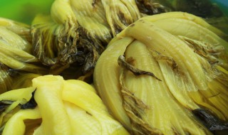 酸菜汤怎么做好喝(怎样做酸菜汤好喝)