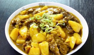 咖喱牛肉土豆怎么烧 咖喱牛肉炖土豆怎么烧