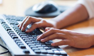 红轴键盘的正确佩戴方法 红轴键盘的好处